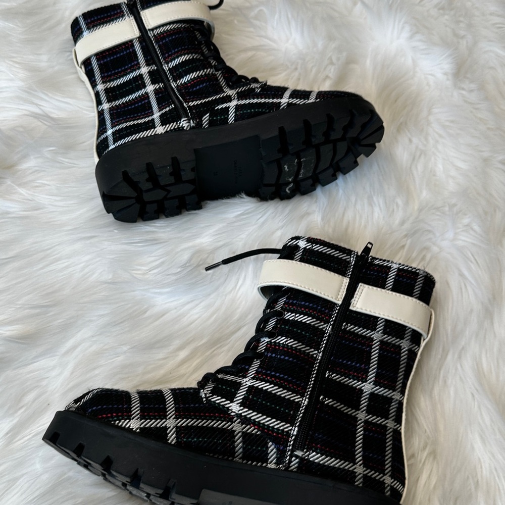 Charles & Keith Gabine Check-Print Lace-Up Ankle Boots kids US 2 age 7.5 - Picture 7 of 10